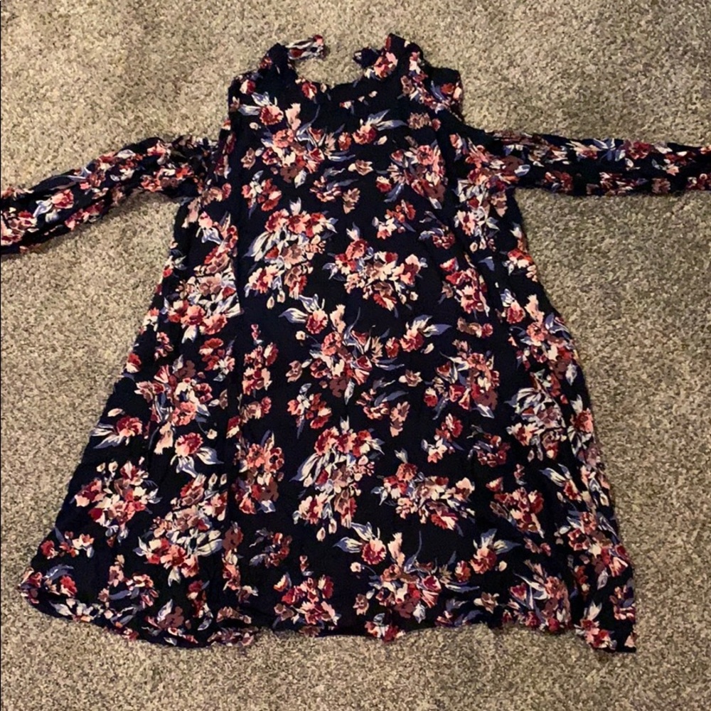 Women’s dress